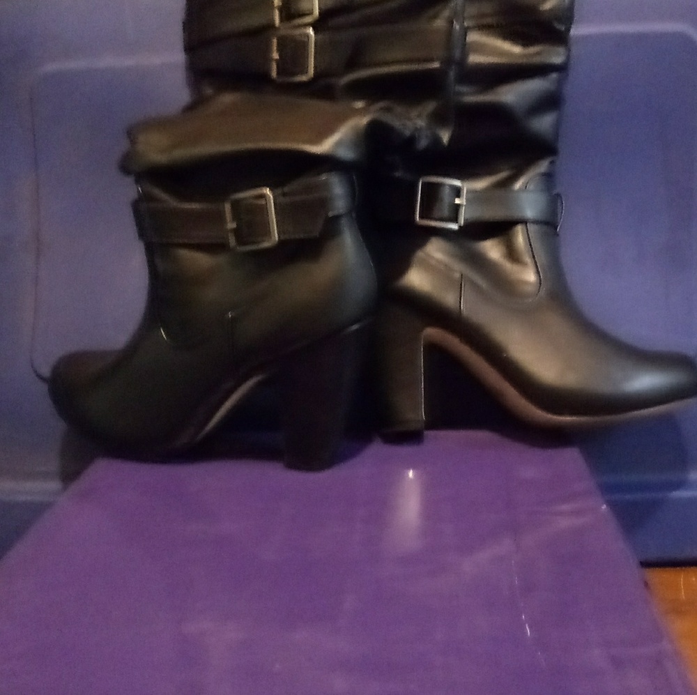 Boots - Picture 2 of 2